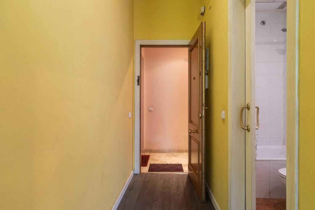 Central Market Beautiful Loft Валенсия Екстериор снимка